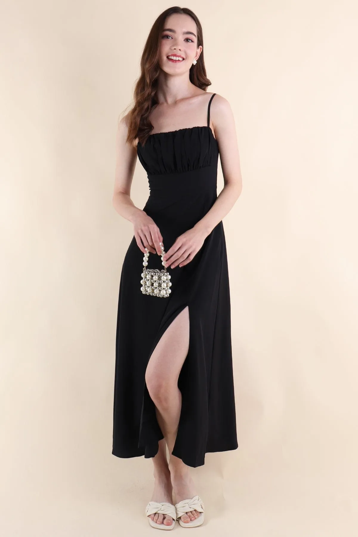 EVELIA RUCHED MAXI DRESS IN BLACK