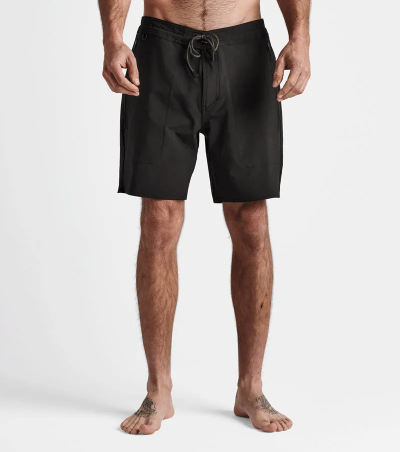 Layover Trail 3.0 18'' Hybrid Travel Shorts Packable