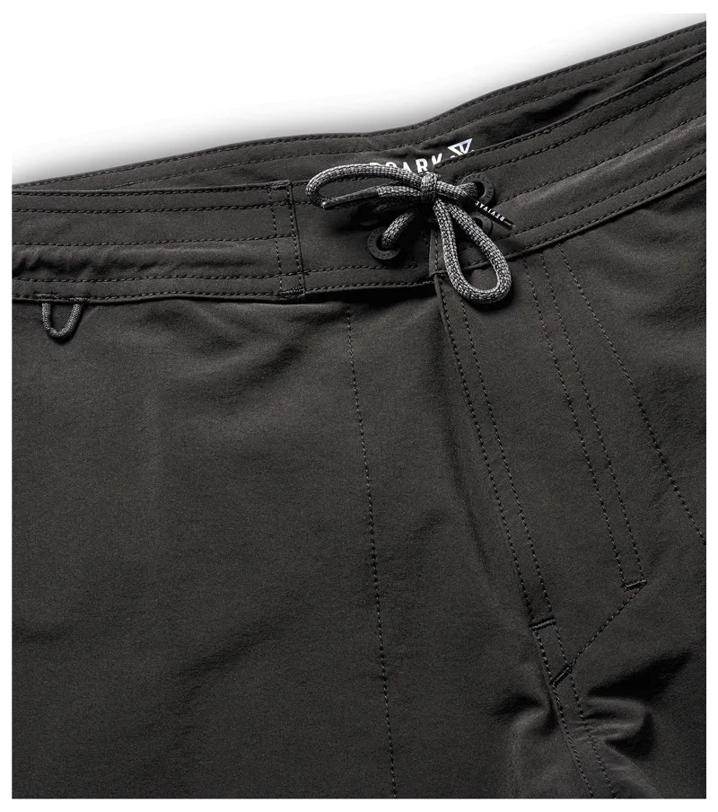 Layover Trail 3.0 18'' Hybrid Travel Shorts Packable