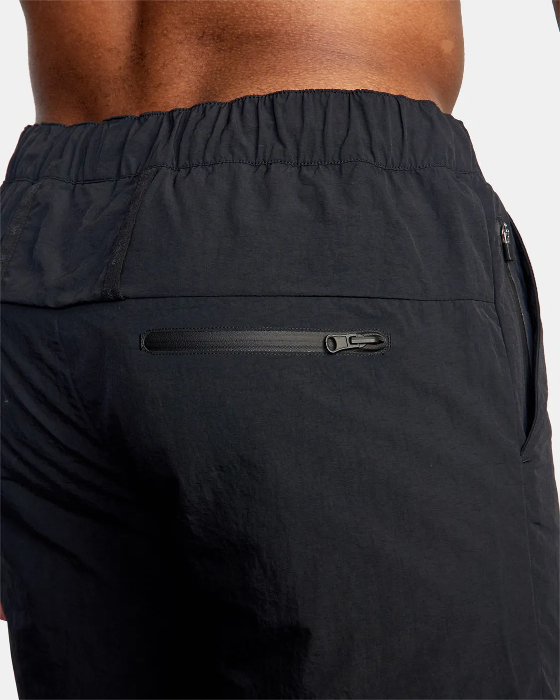 Outsider 17" Packable Shorts - Black