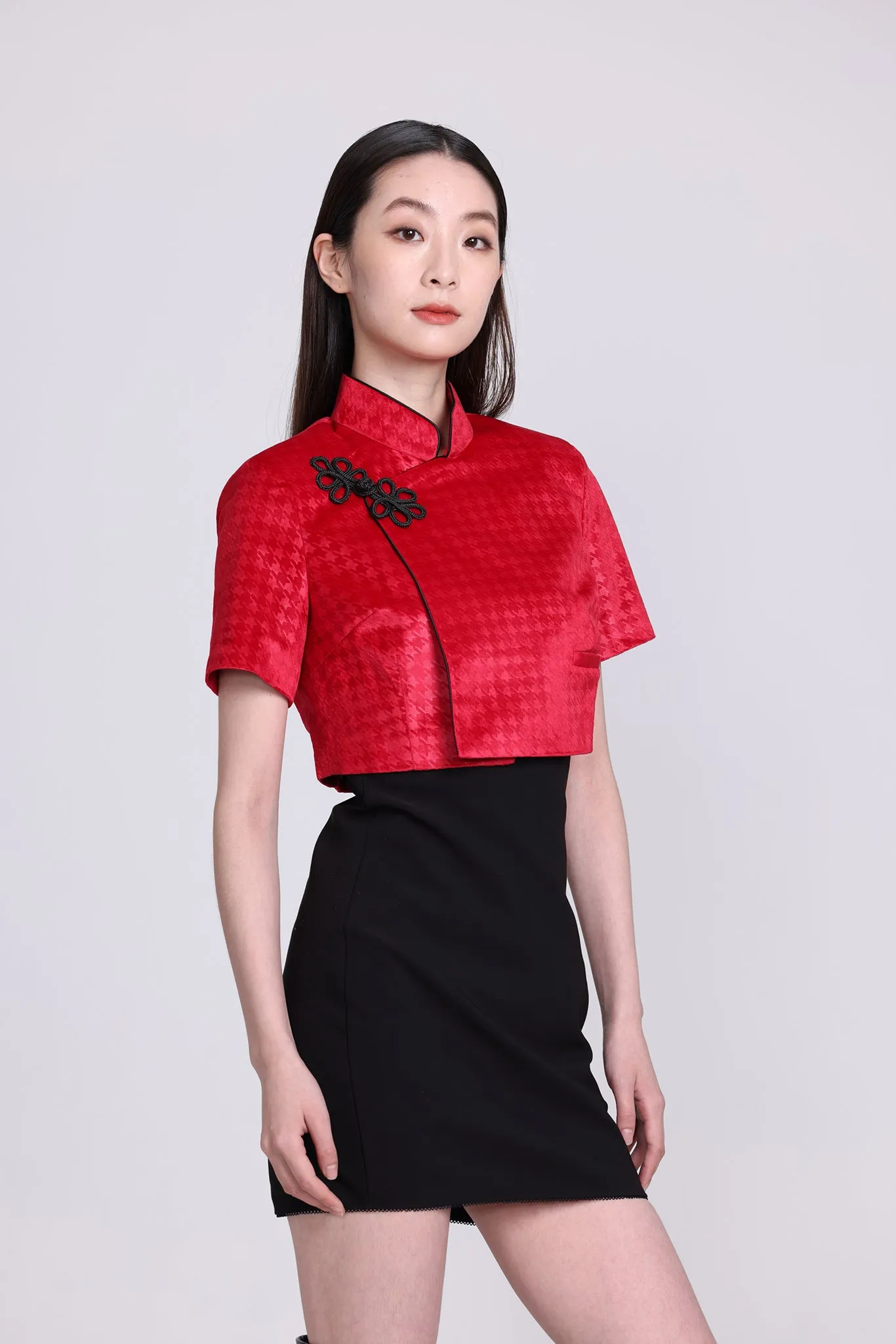 PERLA Houndstooth Vvt Short Slv Cropped Jkt (Red)