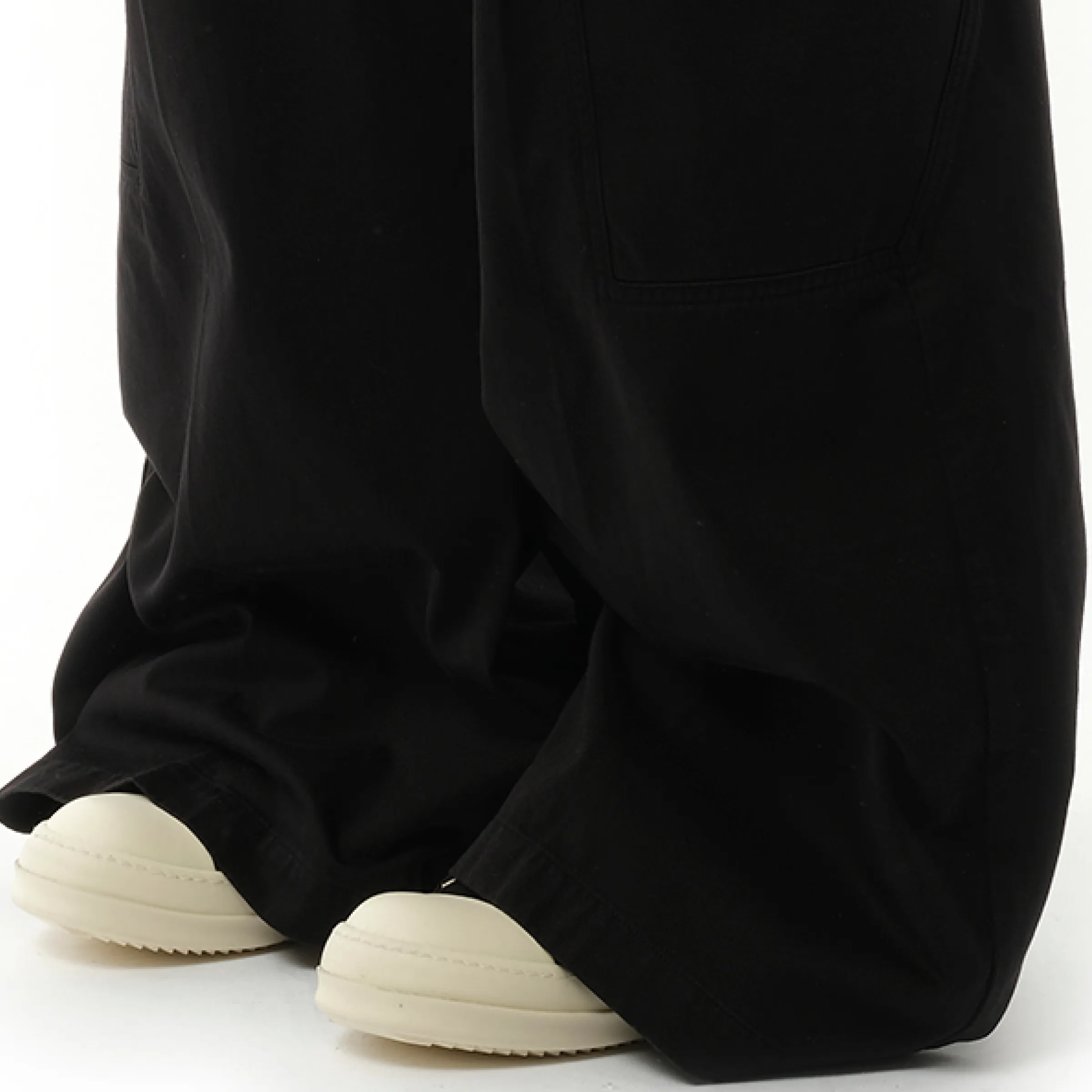 Twill Double Cargo Jumbo Bela Pants in Black